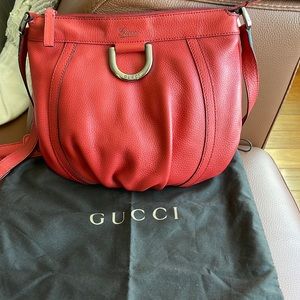 Nice Gucci crossbody bag